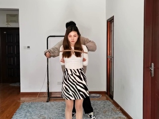 Chinese bondage – Cute girl tied and ticked